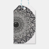 Geschenkanhänger mit monochromer Mandala-Kunst (Vorderseite)