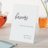 'Geschenke bitte nehmen Sie eins' Mit Komplimenten Sockelschild (In Situ)