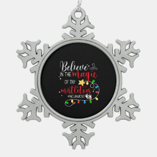 Geschenke der Krankenschwester glauben an die Magi Schneeflocken Zinn-Ornament