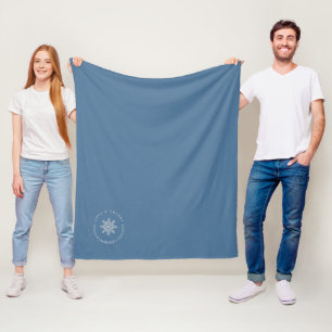 Geschenke für Gäste zur staubig-blauen Winterhochz Fleecedecke
