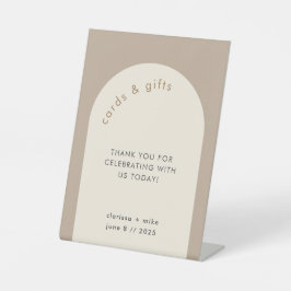 Geschenke für geometrische Sand-Beige-Arch-Hochzei Sockelschild