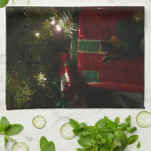 Geschenke unter dem Baum Weihnachtsfeiertag Handtuch (Gefaltet)