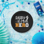 Geschenke Vater | Daddy ist mein Held Pappteller (Party)