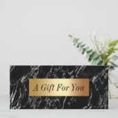 Geschenkgutschein | Modernes dunkles Marmorgoldene (Stehend Vorderseite)