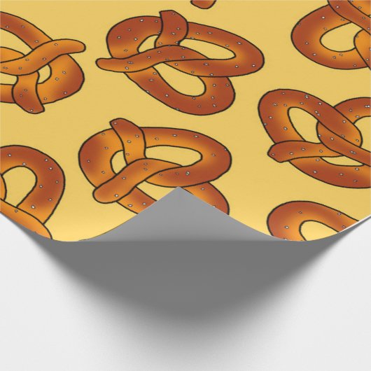 Geschenkpackung mit weichem Brezel Geschenkpapier (Ecke)