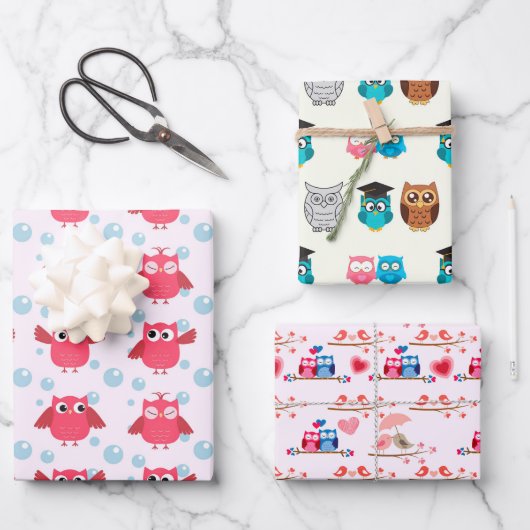 Geschenkpapier aus rosa und gelber Eule (Vorderseite)