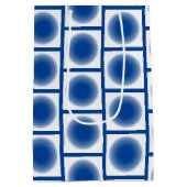 Geschenktasche - Blaue Punkte in Rahmen Mittlere Geschenktüte (Rückseite)