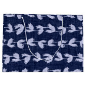 Geschenktasche JAPANESE BLUE LEAF PATTER Große Geschenktüte (Rückseite)