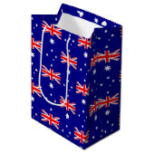 Geschenktasche mit australischer Flagge Mittlere Geschenktüte (Vorderseite Schrägansicht)