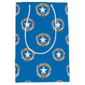 Geschenktasche mit der Flagge der nördlichen Maria Mittlere Geschenktüte (Vorderseite)