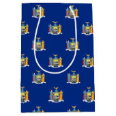 Geschenktasche mit der Flagge von New York, USA Mittlere Geschenktüte (Vorderseite)