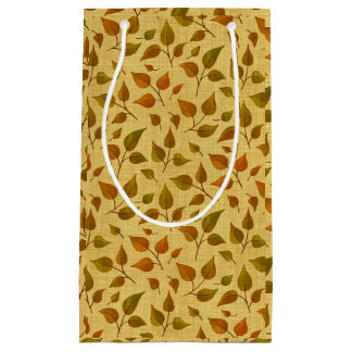 Geschenktüte mit Herbstlaub