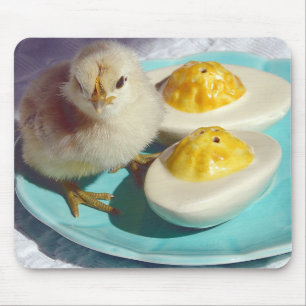 Geschiedene Eier und Küken Mousepad