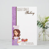 Geschirr - Brünettes Baker Lila Cup Kuchen backen Briefpapier (Stehend Vorderseite)
