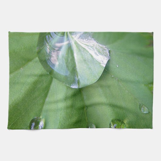 Geschirrtuch riesiger Wassertropfen mit Spiegelung (Horizontal)