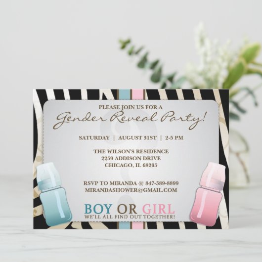 Geschlecht decken Baby-Flaschen-Jungen-oder Einladung (Stehend Vorderseite)