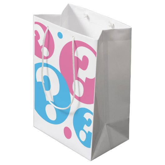 Geschlecht enthüllt Fragezeichen für Mädchen mit B Mittlere Geschenktüte (Rückseite Schrägansicht)