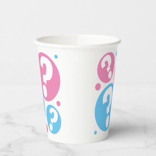 Geschlecht enthüllt Fragezeichen für Mädchen mit B Pappbecher (Links)