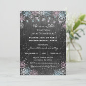 Geschlecht offenbart Party Winter Snowflake Wood L Einladung (Stehend Vorderseite)