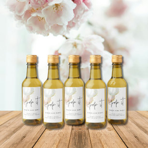 Geschlecht offenbart Pop, wenn sie Baby Shower Pop Weinetikett