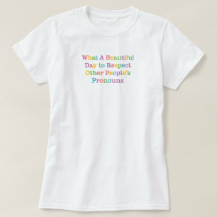 Geschlechter Pronomen Shirt, LGBTQ Stolz Grafik T- T-Shirt