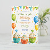 Geschlechtsneutraler Cupcake 7. Geburtstagsfeier Einladung (Stehend Vorderseite)