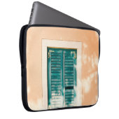 Geschlossene grüne Holztür Laptopschutzhülle (Vorne Rechts)