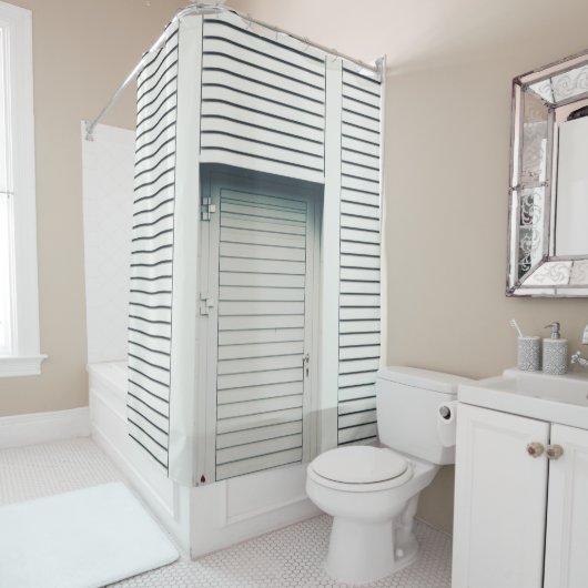 GESCHLOSSENE LOUVERTÜR DUSCHVORHANG (Beispiel)