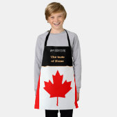 Geschmack von Zuhause und kanadischer Flagge, Kana Schürze (Getragen)