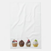 Geschmackvolle Muffins mit Creme und Beeren Geschirrtuch (Vertikal)