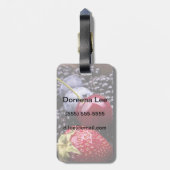 Geschmackvolle Sommerfrüchte auf einem Holztisch Gepäckanhänger (Rückseite vertikal)