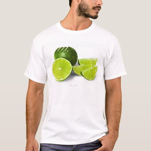 Geschnittener Limoner Keil, auf weißem T-Shirt (Vorderseite)