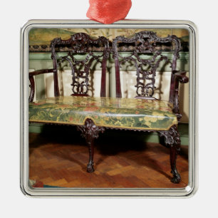 Geschnitztes Sofa, mit dem Tapisseriesitz, ähnlic Silbernes Ornament