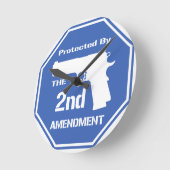 Geschützt durch die zweite Änderung (blau).png Runde Wanduhr (Winkel)