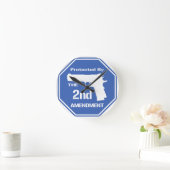 Geschützt durch die zweite Änderung (blau).png Runde Wanduhr (Zuhause)