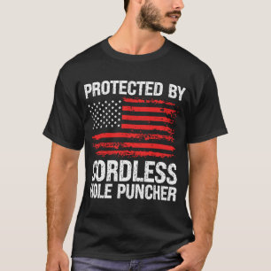 Geschützt durch kabelloses Lochstanzer-Handfeuerwa T-Shirt