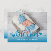 gesegnet | Blue Baby Boy Foto Geburtsankündigung Ankündigungspostkarte (Vorne/Hinten)