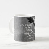 Gesegnet ist die Nation, deren Gott der Herr Verse Kaffeetasse (Vorderseite Links)