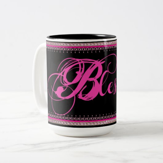 Gesegnet! Kaffeetasse (Pink/Schwarz) (Vorderseite Links)