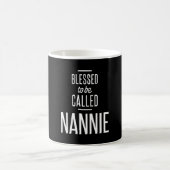 Gesegnet, Nannie genannt zu werden Kaffeetasse (Mittel)