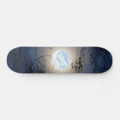 Gesegnete Jungfrau Mary im Moon Lite-Wald Skateboard (Horizontal)