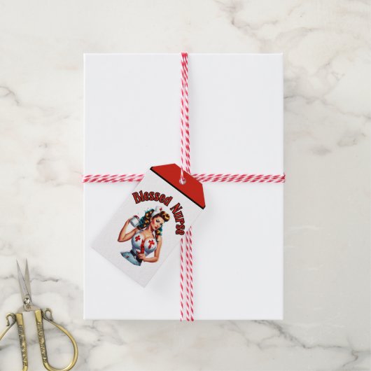 Gesegnetes Pinup Nurse Geschenkanhänger (Mit Garn)