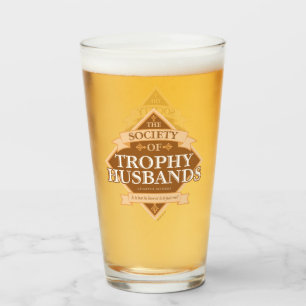 Gesellschaft der Trophy Husbands Glas