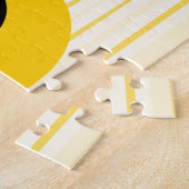 Gesicht auf sonnigen gelben Streifen Puzzle (Seite)