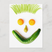 Gesicht aus Obst und Gemüse auf weiß.JPG