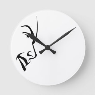 Gesicht einer Frau Runde Wanduhr