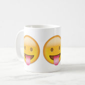 Gesicht mit festem lecken heraus Emoji auf Kaffeetasse (Vorderseite Links)
