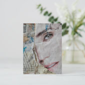 Gesicht und Worte Abstrakte Mixed-Media-Collage Postkarte (Stehend Vorderseite)