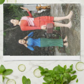 Gesichter hinter dem Rücken ziehen Handtuch (Gefaltet)