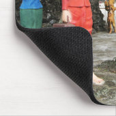 Gesichter hinter dem Rücken ziehen Mousepad (Ecke)